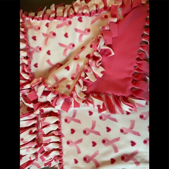 Brand New-No Sew/No Tie Blanket